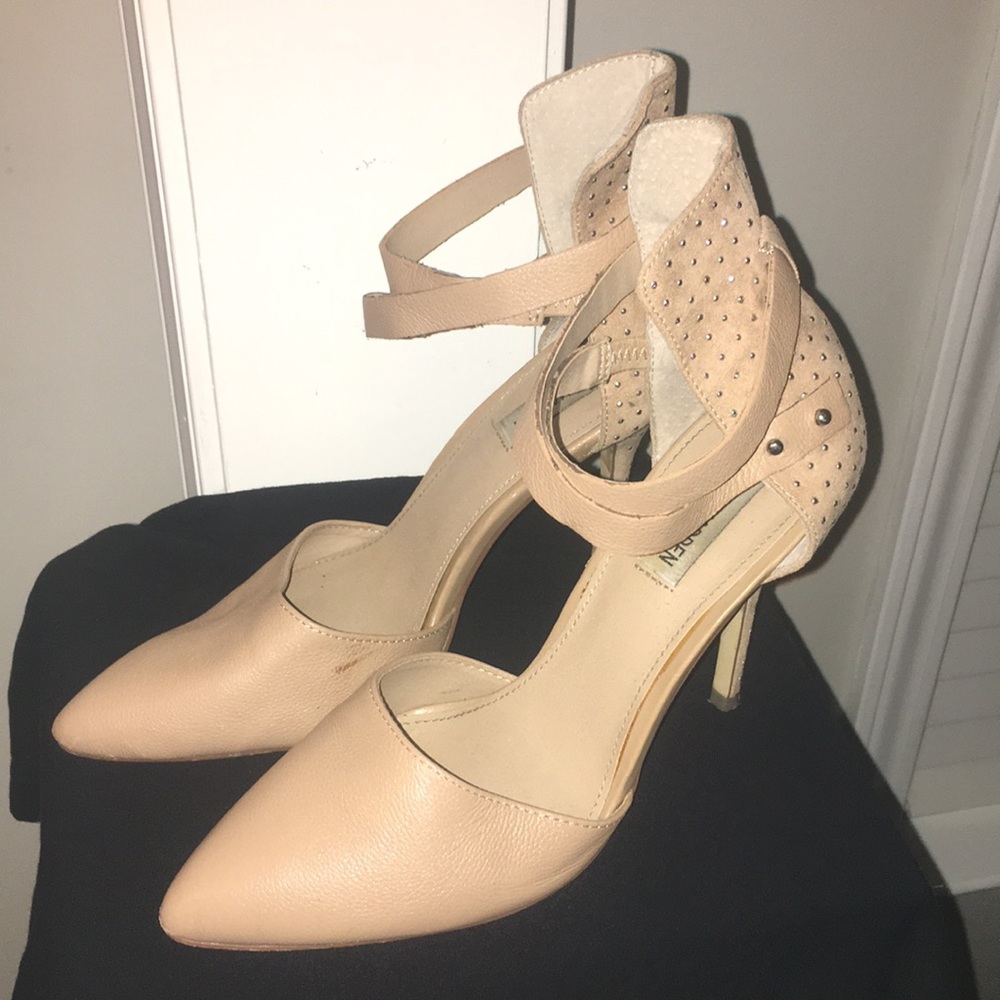 Tan heels